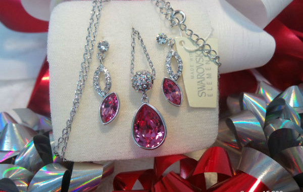 Conjunto Swarovski Elements Color Rosa Codigo 15 900